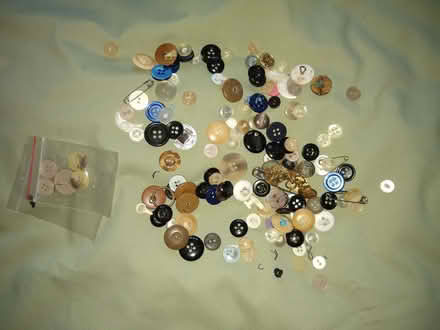 Photo of free Miscellaneous buttons (Top Amersham HP6) #1