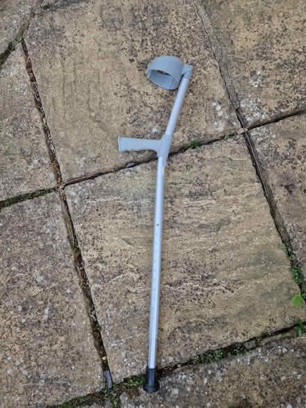 Photo of free Single crutch (SG8) #1