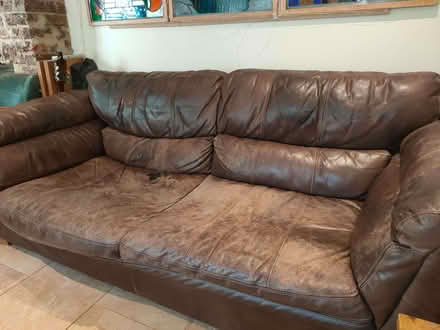 Photo of free leather sofa (Hove BN3) #2