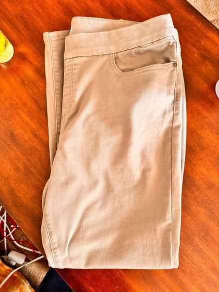 Photo of free Women’s pants size 18 (Crofton) #2