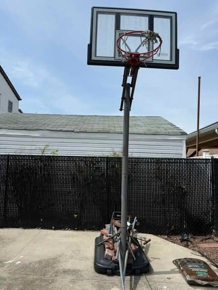 Photo of free Basketball Hoop (Jamaica Queens) #1