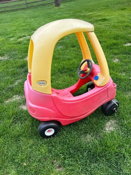 Photo of free cozy coupe (New Hudson) #1