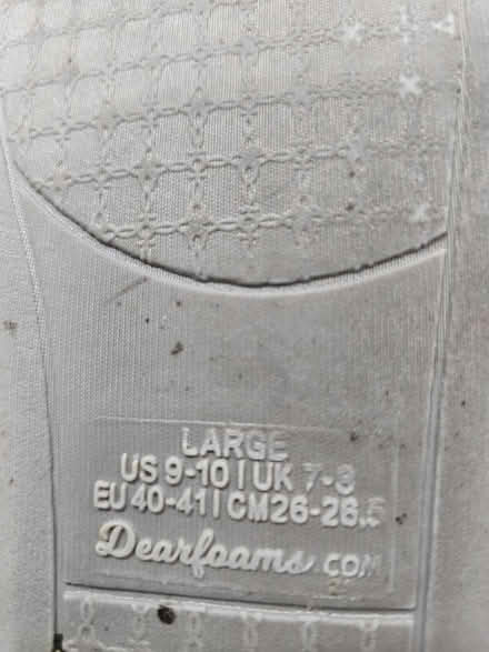 Photo of free Dear foam slippers (Woodridge) #2