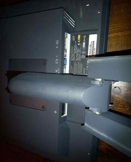 Photo of free PC Monitor (Slough central SL1) #2