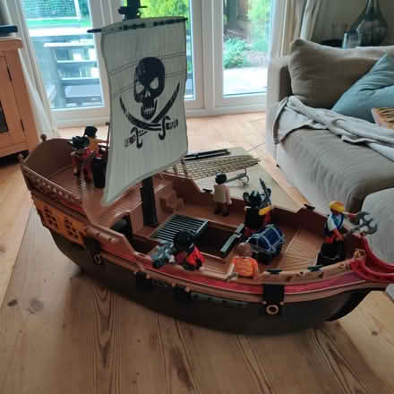 Photo of free Playmobil Pirate Ship + 8 Pirates (Knighton LE2) #1