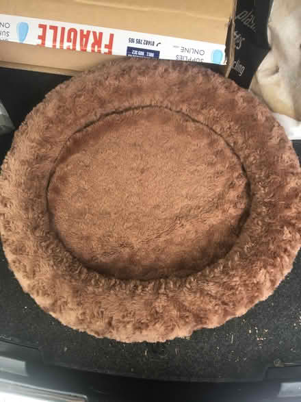 Photo of free Cat Or Small Dog Bed (ME13) #1