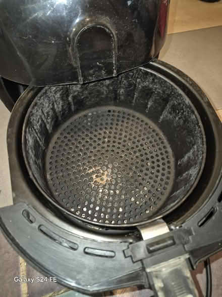 Photo of free Air fryer (Bilbrook WV8) #2