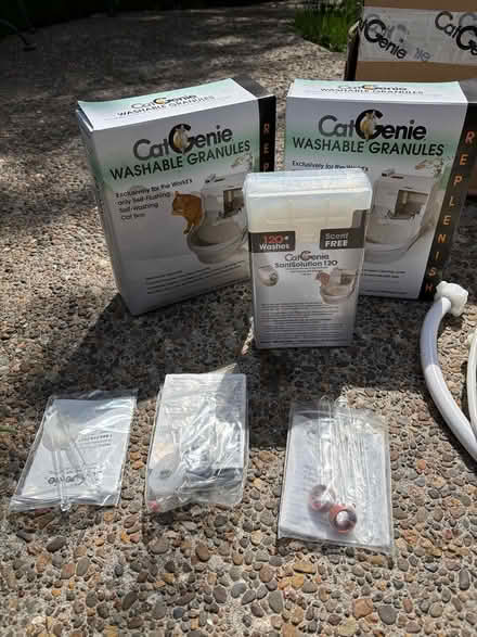 Photo of free Cat Genie cat toilet (Hillsboro - Main & Brookwood) #2