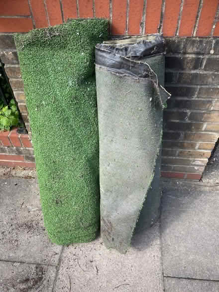 Photo of free Artificial Grass (Bethnal Green E1 5DE) #1