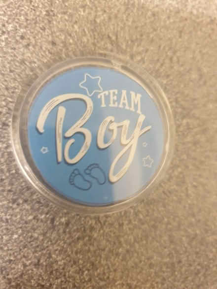 Photo of free Gender reveal badges x11 (Silver st, N18) #2