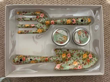 Photo of free 'The Gift Box' gardening gift set (Hopeman IV30) #1