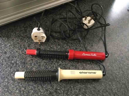 Photo of free Electric hair curler/hot brush (Crowthorne RG45) #1