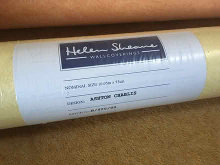 Photo of free 1 roll of Helen Shean heavy duty wallpaper (BT6) #1