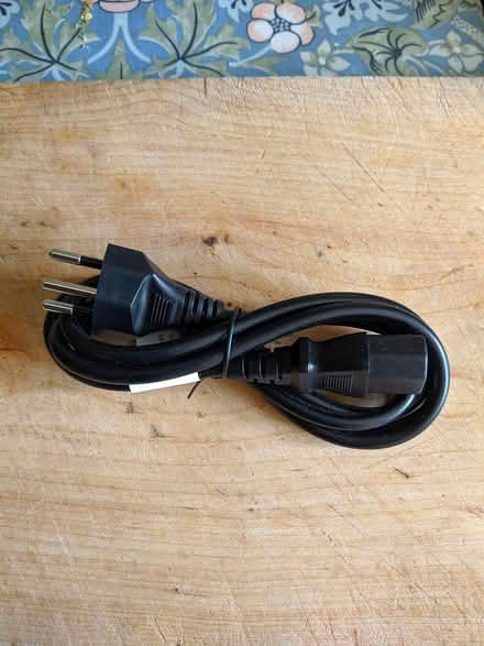Photo of free Power Cable for Switzerland (Bermondsey Square SE1) #1