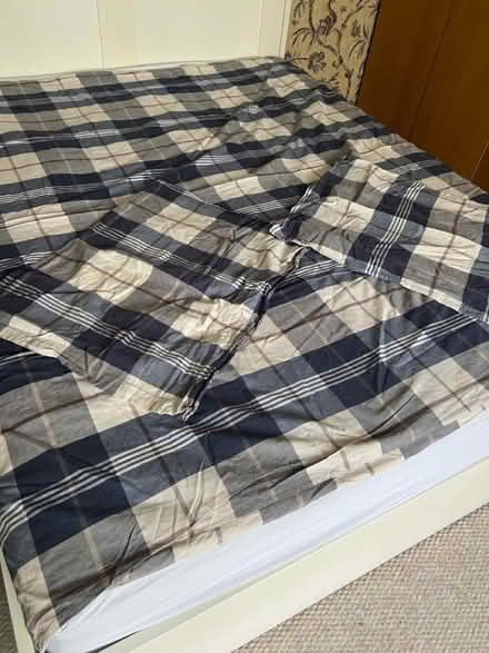 Photo of free Bedding sets (cotton) (Wimbledon,Nelson Health Center) #1