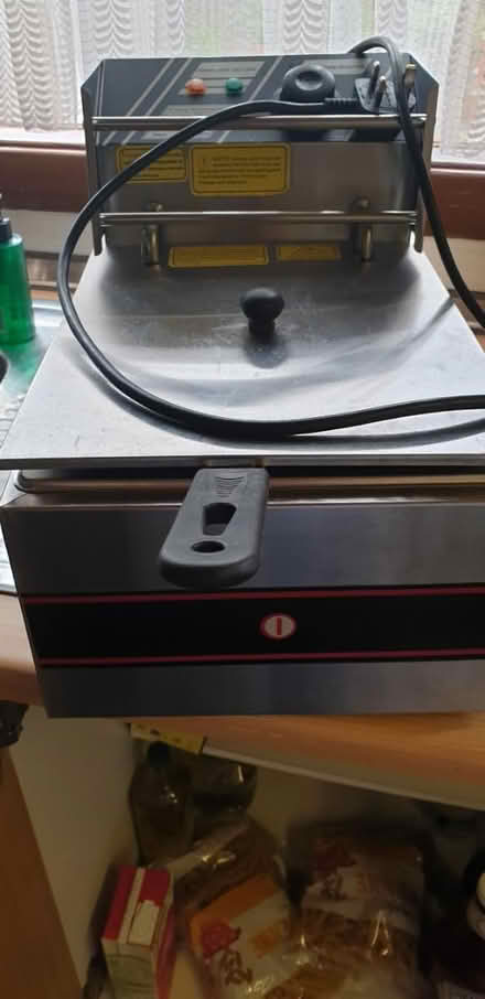 Photo of free Deep fryer oleo (Forest Gate E7) #1