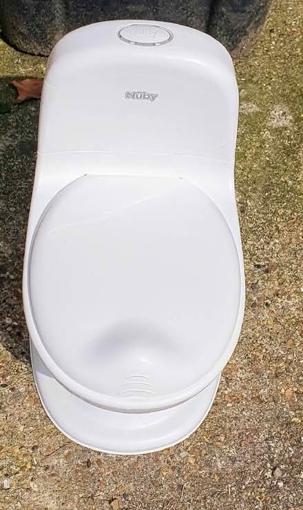 Photo of free childs potty. (Cupids Green HP2) #1