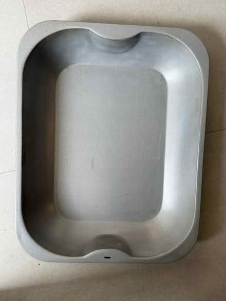 Photo of free 2 Metal Oven trays (Amersham HP6) #2