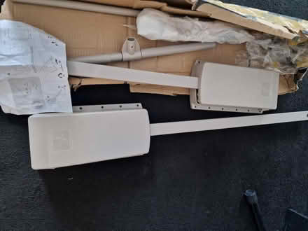Photo of free Pull down wardrobe/clothes rail (Canon pyon) #1