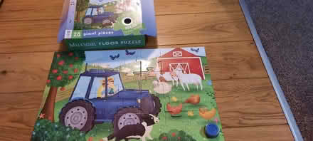 Photo of free Kids floor puzzle (Knighton LD7) #1