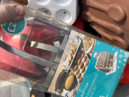 Photo of free Baking equipment/ books tins (HU12 8tt) #4