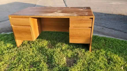 Photo of free Desk (East end of Aspen Dr Denton) #1