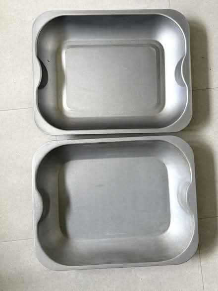 Photo of free 2 Metal Oven trays (Amersham HP6) #1