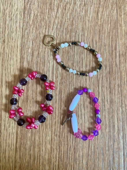 Photo of free Girls bracelets (W3) #1