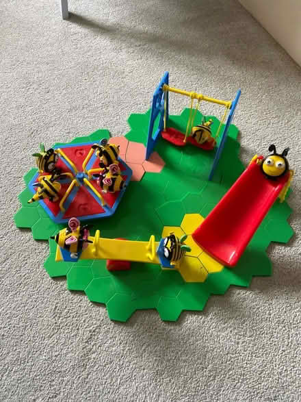 Photo of free ‘Bees playground’ toy (Boxmoor, Hemel Hempstead) #1