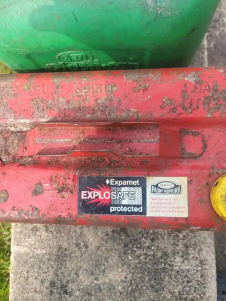 Photo of free Petrol cans (Mansfield Ng18) #2