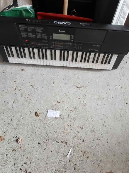 Photo of free Casino portable keyboard (Liberton EH16) #1