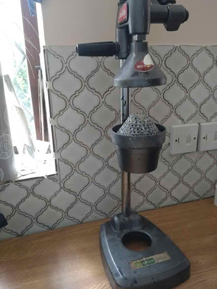 Photo of free Juicer. Aluminium/ stainless steel (Mill Hill/ Barnet NW7 4HS) #1