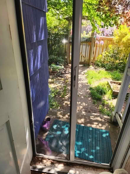 Photo of free Retractable screen-needs repair (Maple Leaf / Northgate) #1