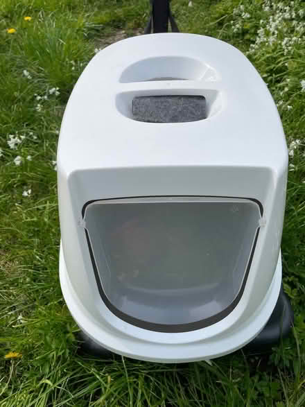 Photo of free Cat litter tray (New Malden KT3 4) #1