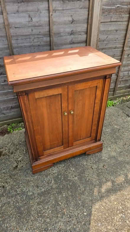 Photo of free Cupboard unit, needs a back panel (Epsom, KT17) #2