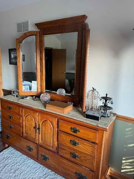 Photo of free Bedroom set (Tinley Park) #3