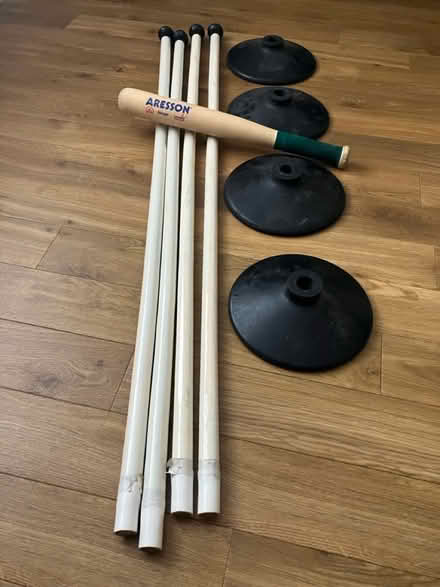 Photo of free Rounders bat and posts (Bedminster BS3) #2
