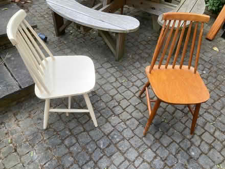 Photo of free Kitchen table and dining chairs (Morley LS27) #4