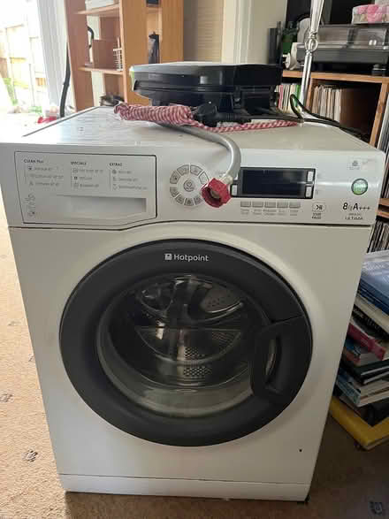 Photo of free Hotpoint Washing Machine (working) (Wallasey) #1