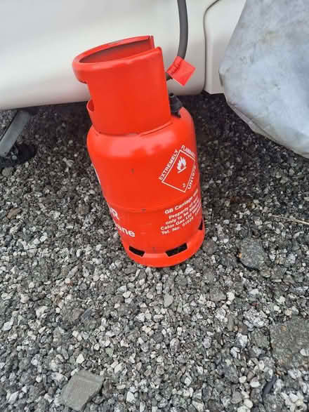 Photo of 6kg gas bottle (Warton LA5) #1