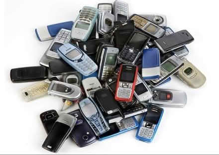 Photo of Old or unwanted mobile phones, leads, boxes etc (Threemilestone TR3) #1