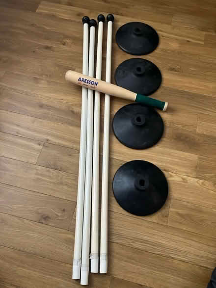 Photo of free Rounders bat and posts (Bedminster BS3) #1