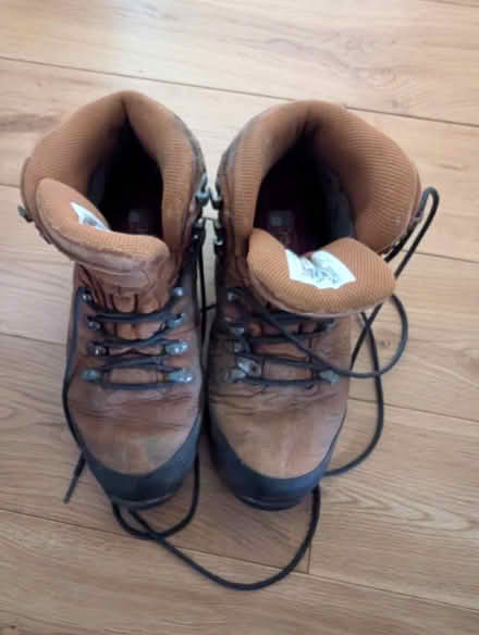 Photo of free Walking boots (Grange EH9) #2