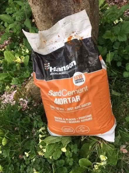 Photo of free mortar (Headington OX3) #1