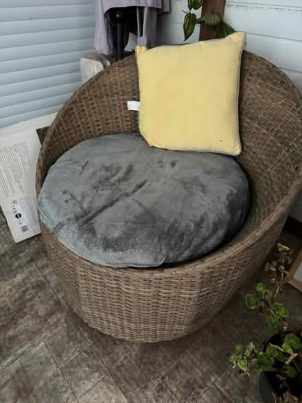 Photo of free Rattan chair (Wigston LE18) #1
