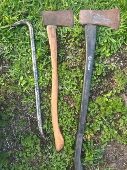 Photo of free Old Skil drill, axes, crow bar (Brookforest, SE Houston) #2