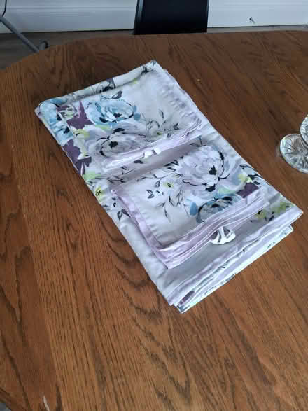 Photo of free Pair of Single Duvet covers and pillow cases (Carnforth LA5) #2