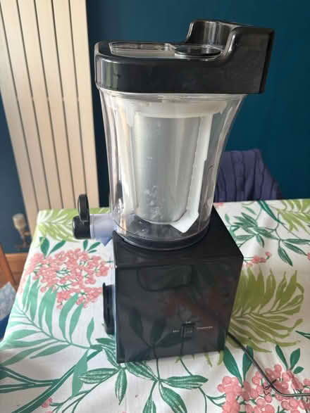 Photo of free Slush Puppie Slushie Maker (Weybridge) #4