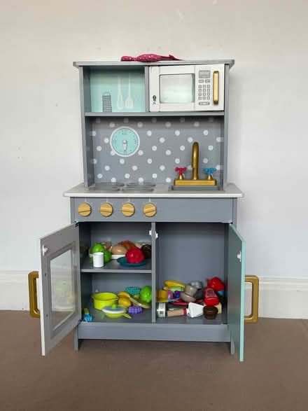 Photo of free Kitchen for kids (Sw183jr) #1