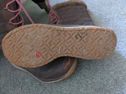 Photo of free Winter Boots Size 6 (BN8) #3